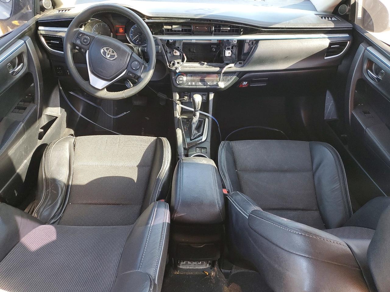 2015 TOYOTA COROLLA S photo 8