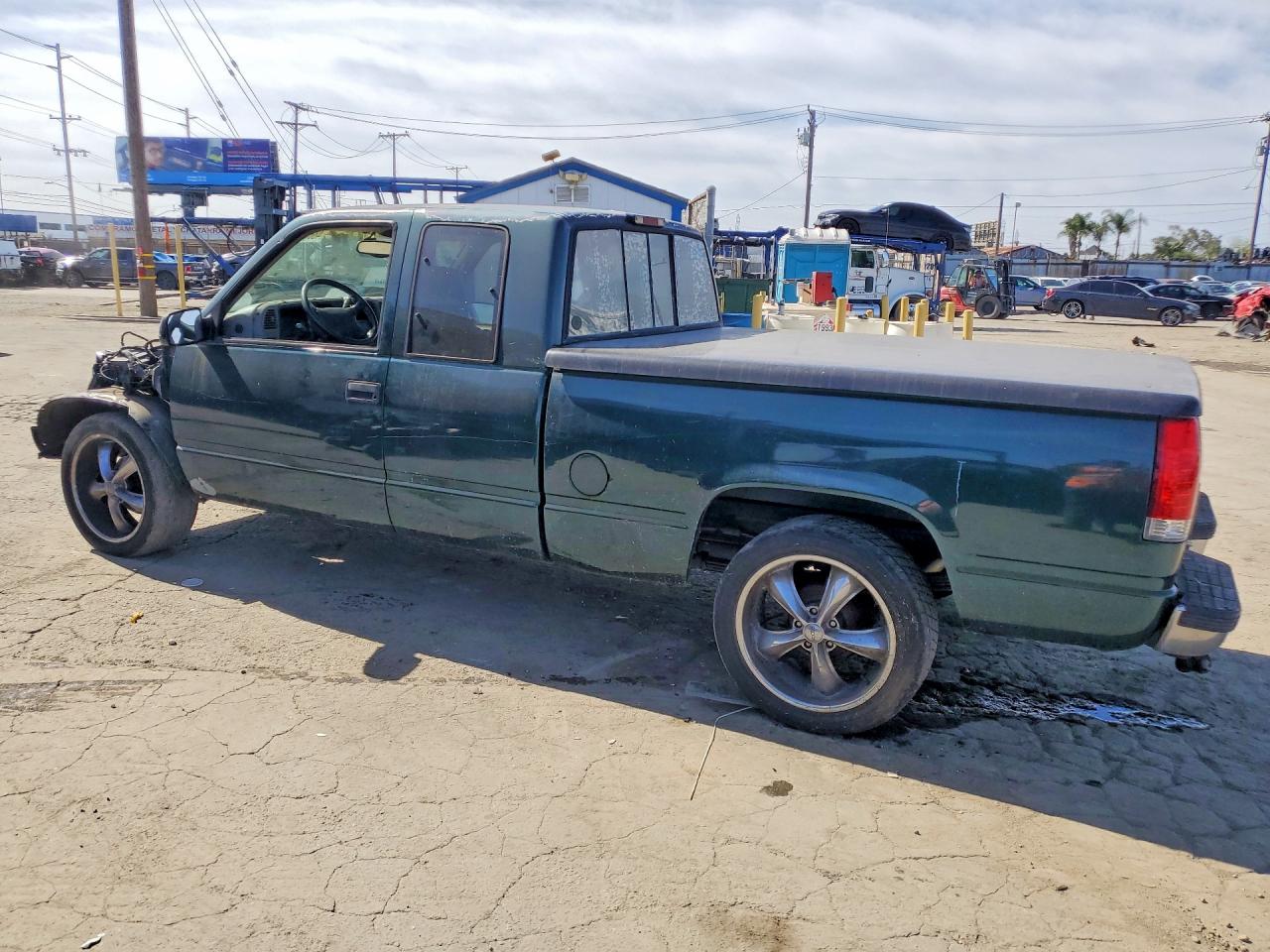 1997 CHEVROLET GMT-400 C1500 photo 3