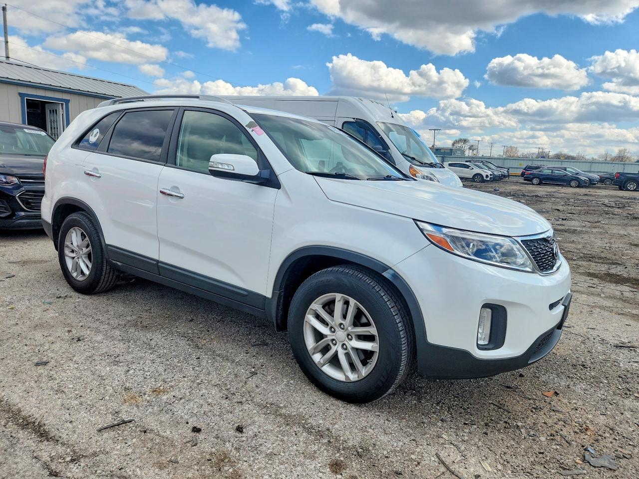 2014 KIA SORENTO LX photo 4