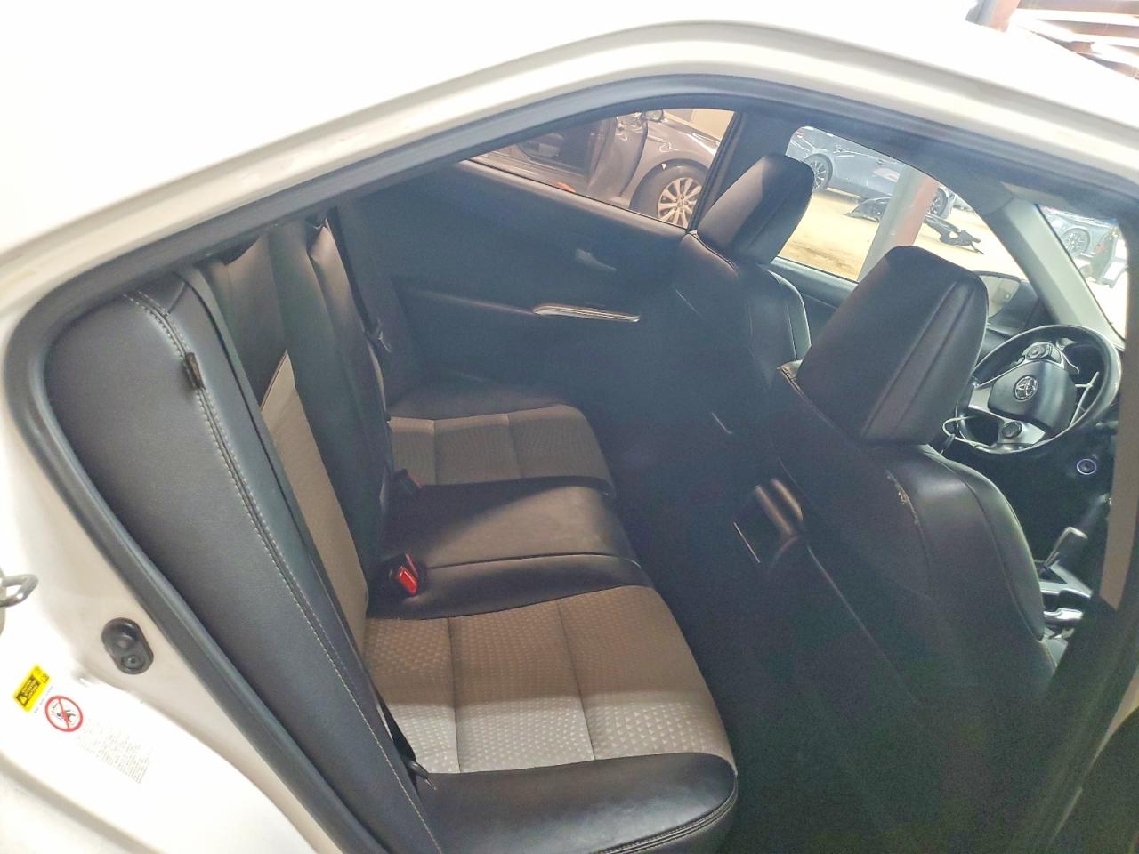 2013 TOYOTA CAMRY SE photo 10