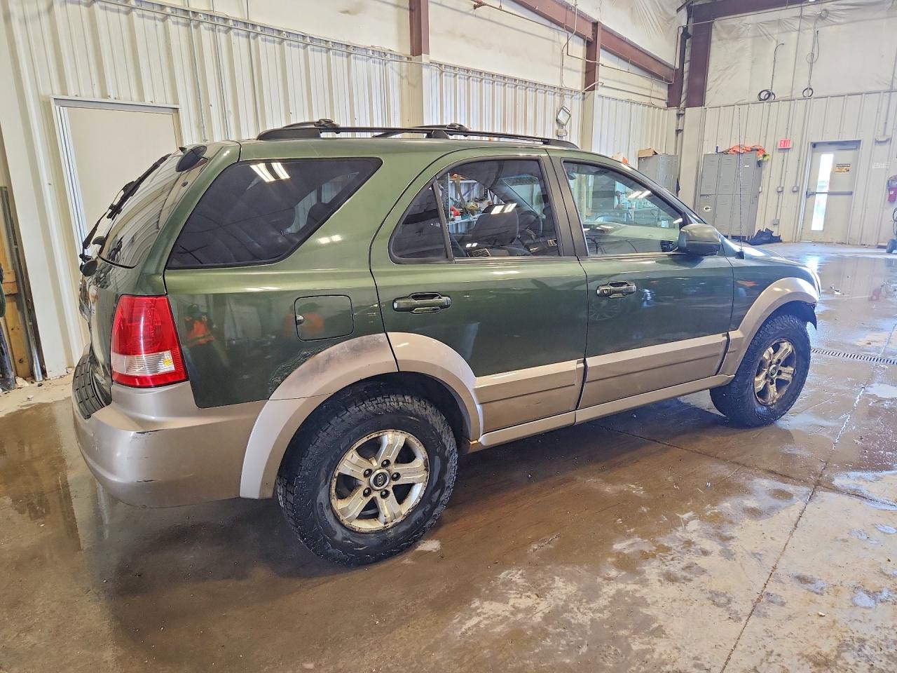 2005 KIA SORENTO LX photo 5