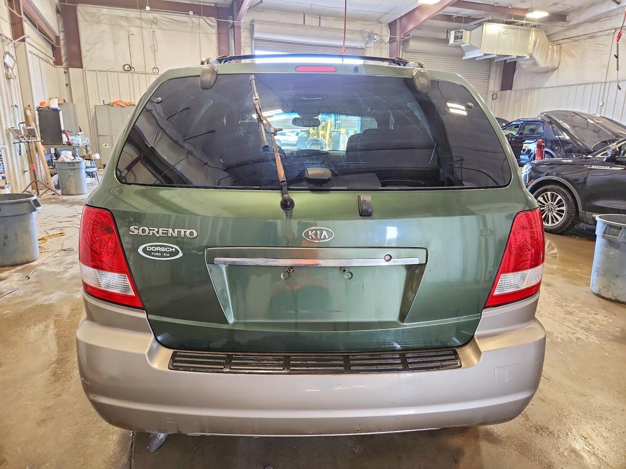 2005 KIA SORENTO LX photo 11