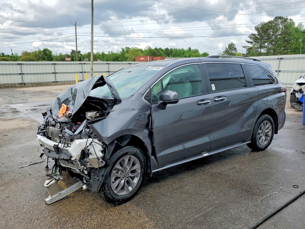 2025 TOYOTA SIENNA