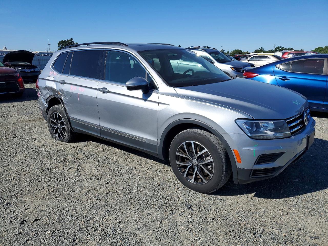 2021 VOLKSWAGEN TIGUAN SE photo 7