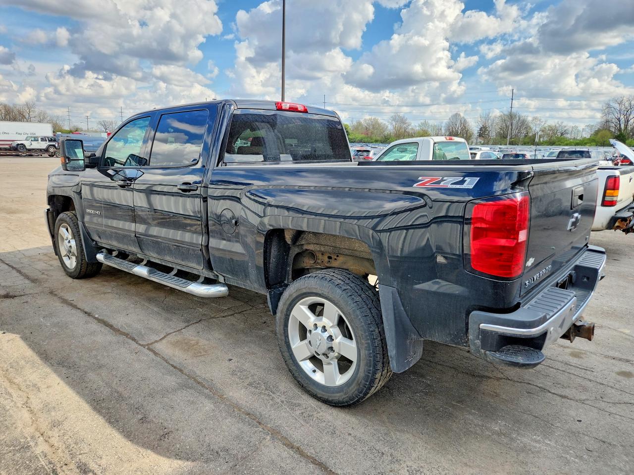 2016 CHEVROLET SILVERADO K2500 HEAVY DUTY LT photo 3