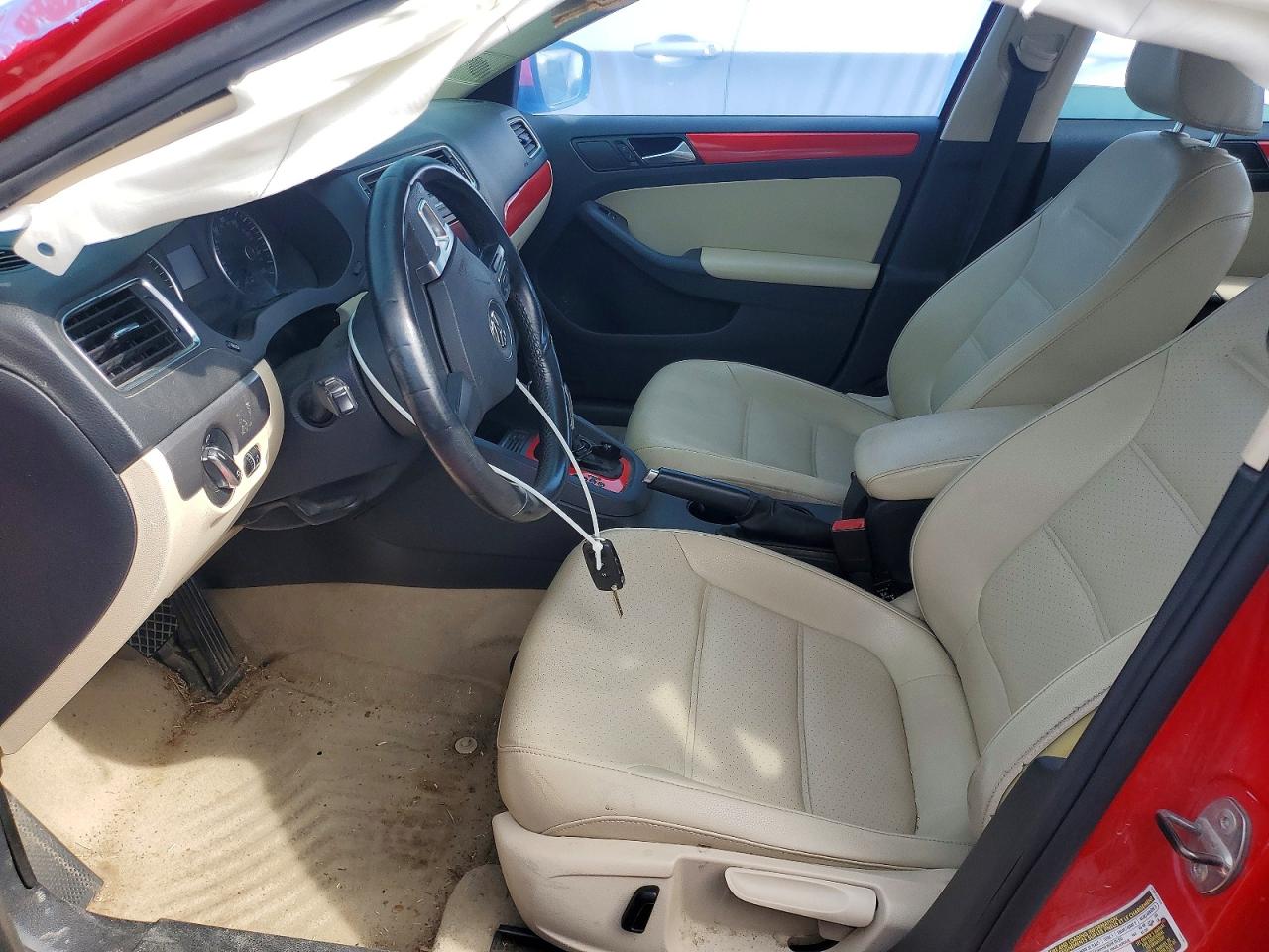 2014 VOLKSWAGEN JETTA TDI photo 13