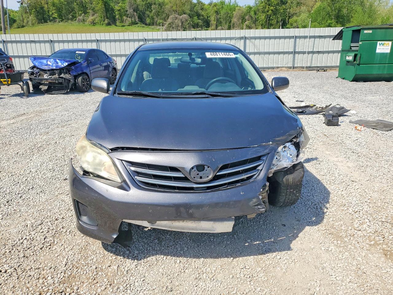 2013 TOYOTA COROLLA LE photo 9