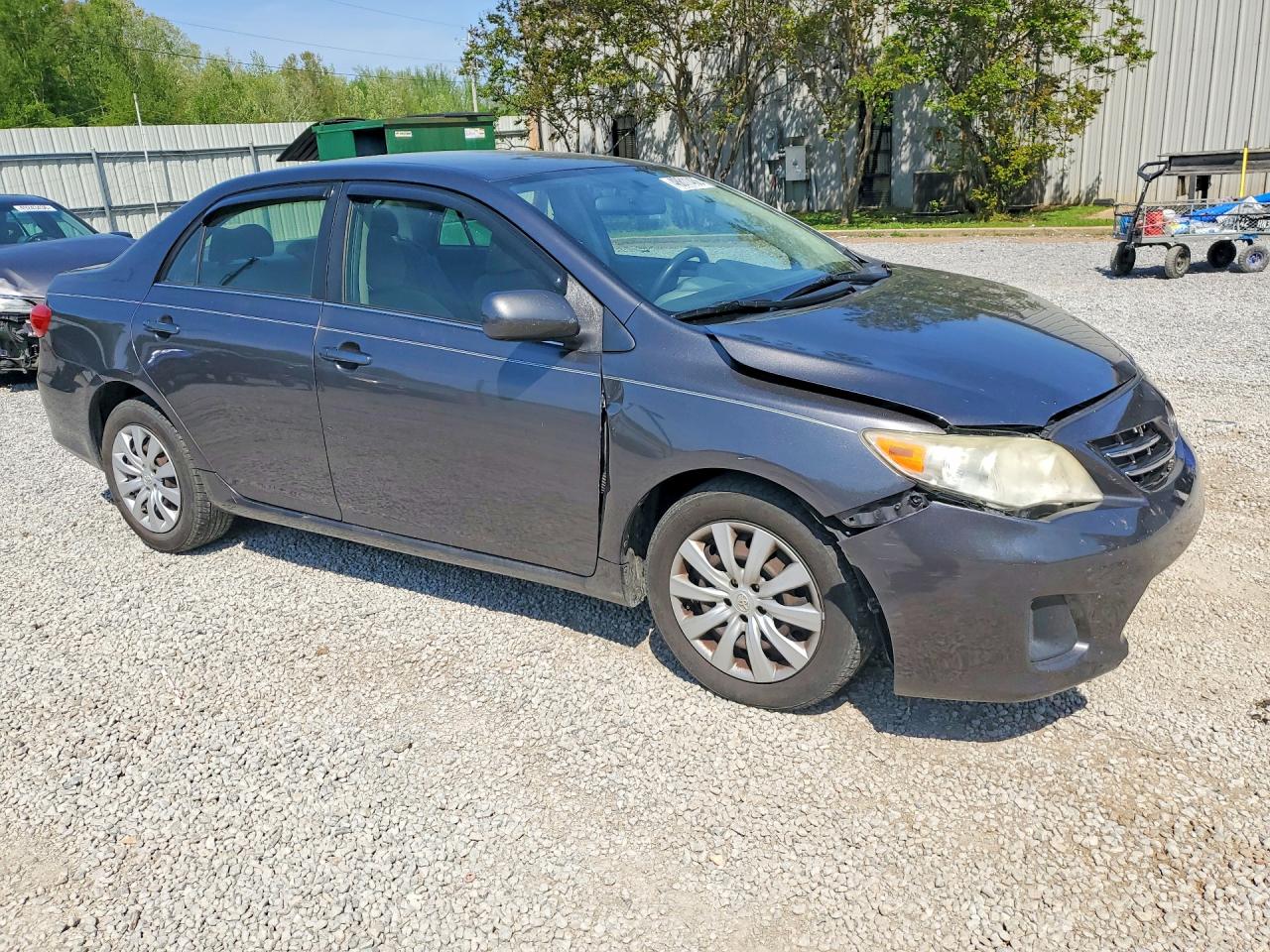 2013 TOYOTA COROLLA LE photo 7