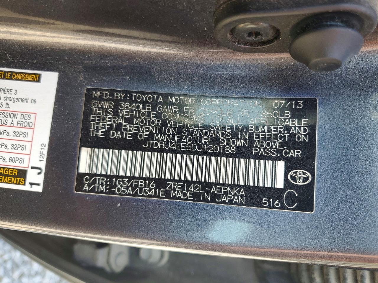 2013 TOYOTA COROLLA LE photo 23