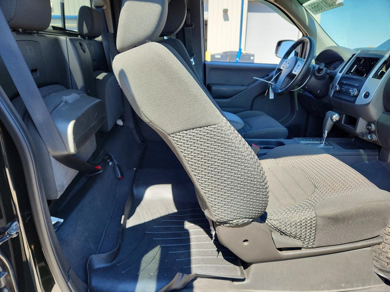 2019 NISSAN FRONTIER SV V6 photo 28