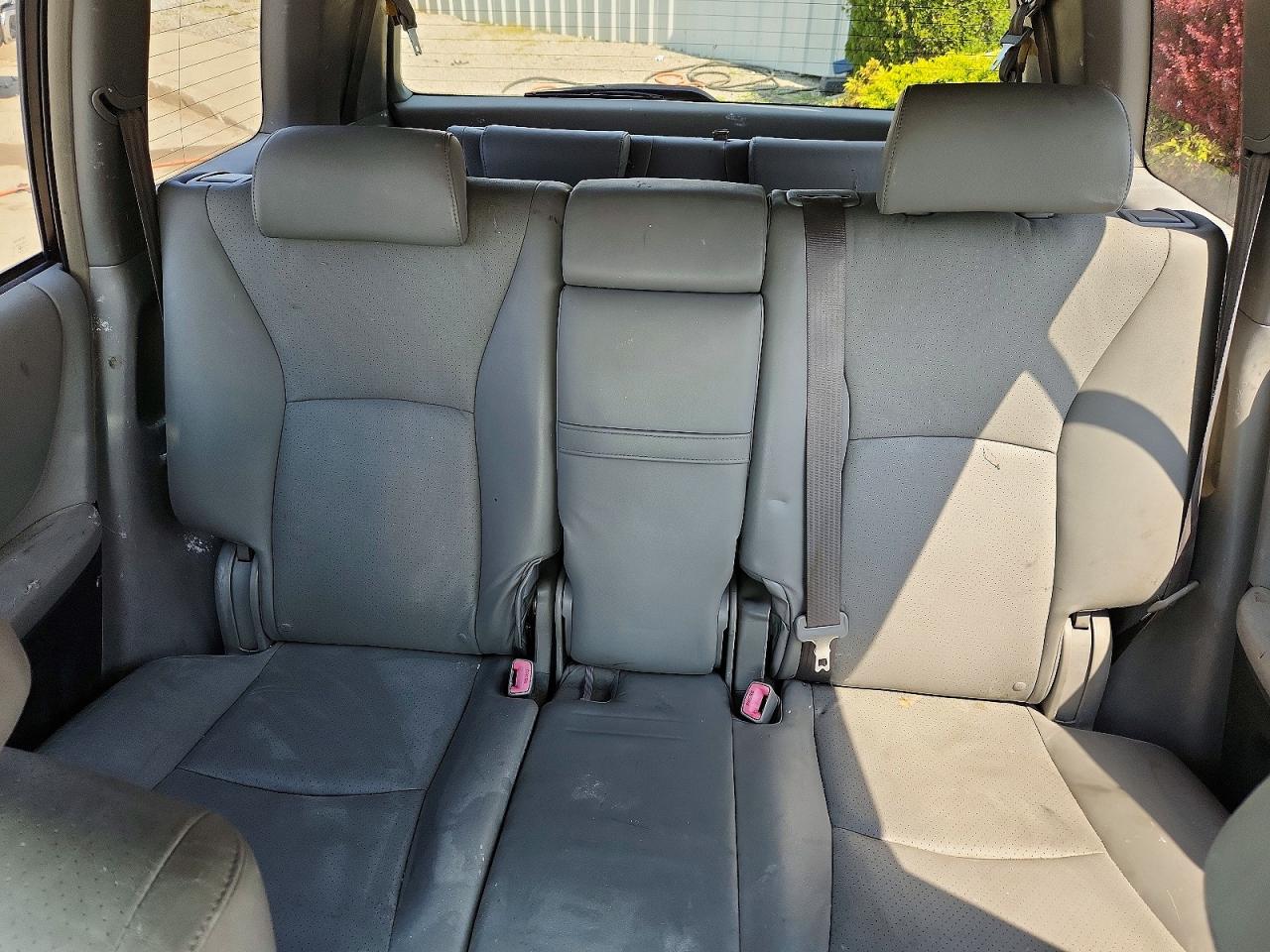 2005 TOYOTA HIGHLANDER LIMITED photo 28