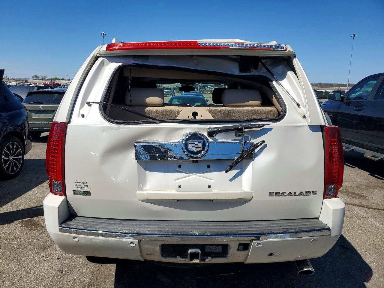 2010 CADILLAC ESCALADE PREMIUM photo 11
