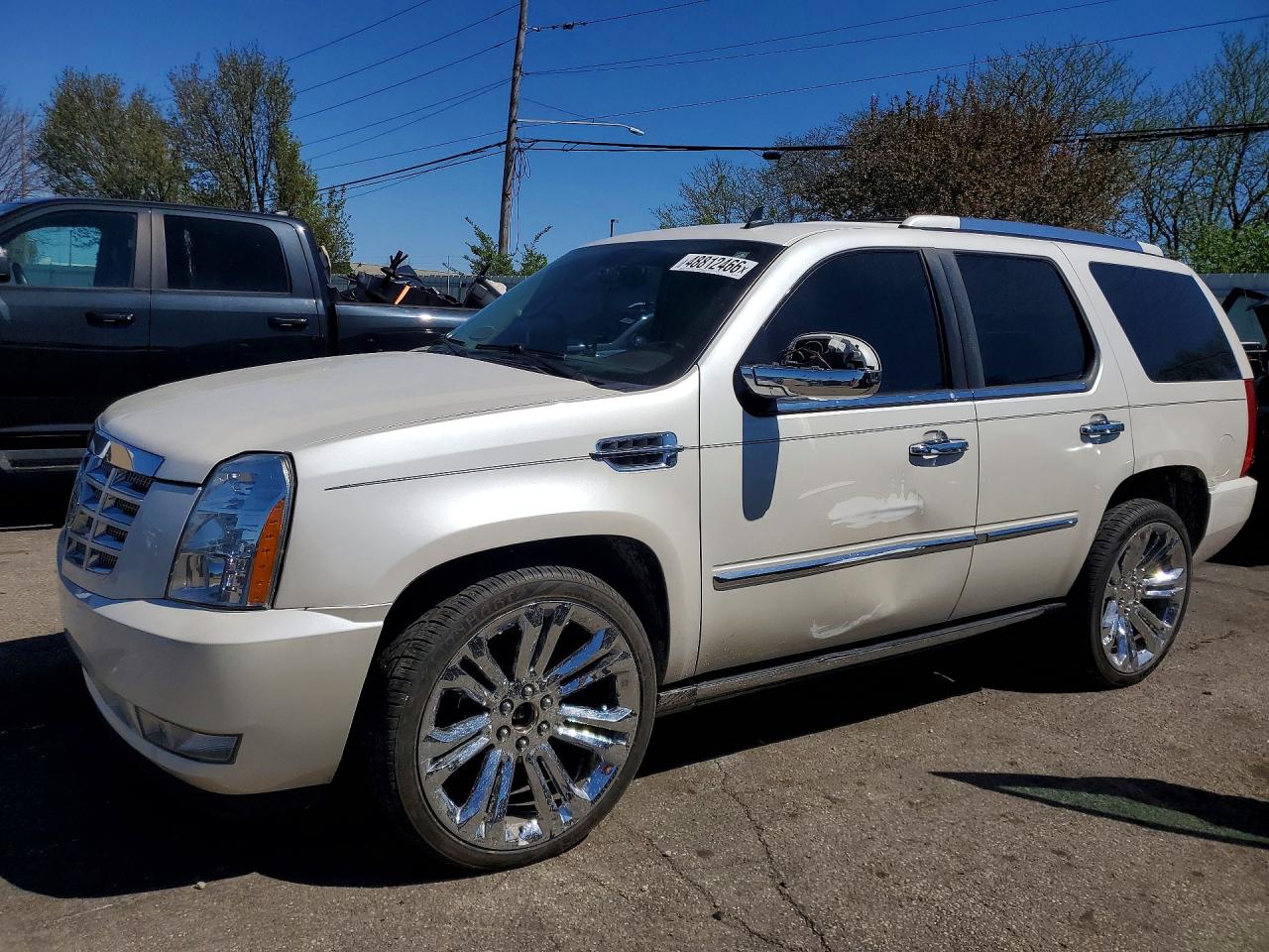 2010 CADILLAC ESCALADE