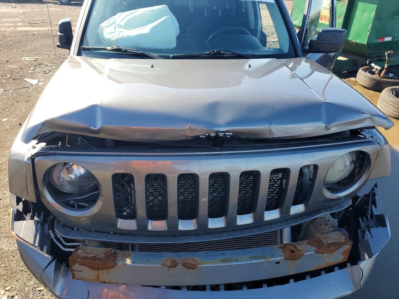 2014 JEEP PATRIOT SPORT photo 12
