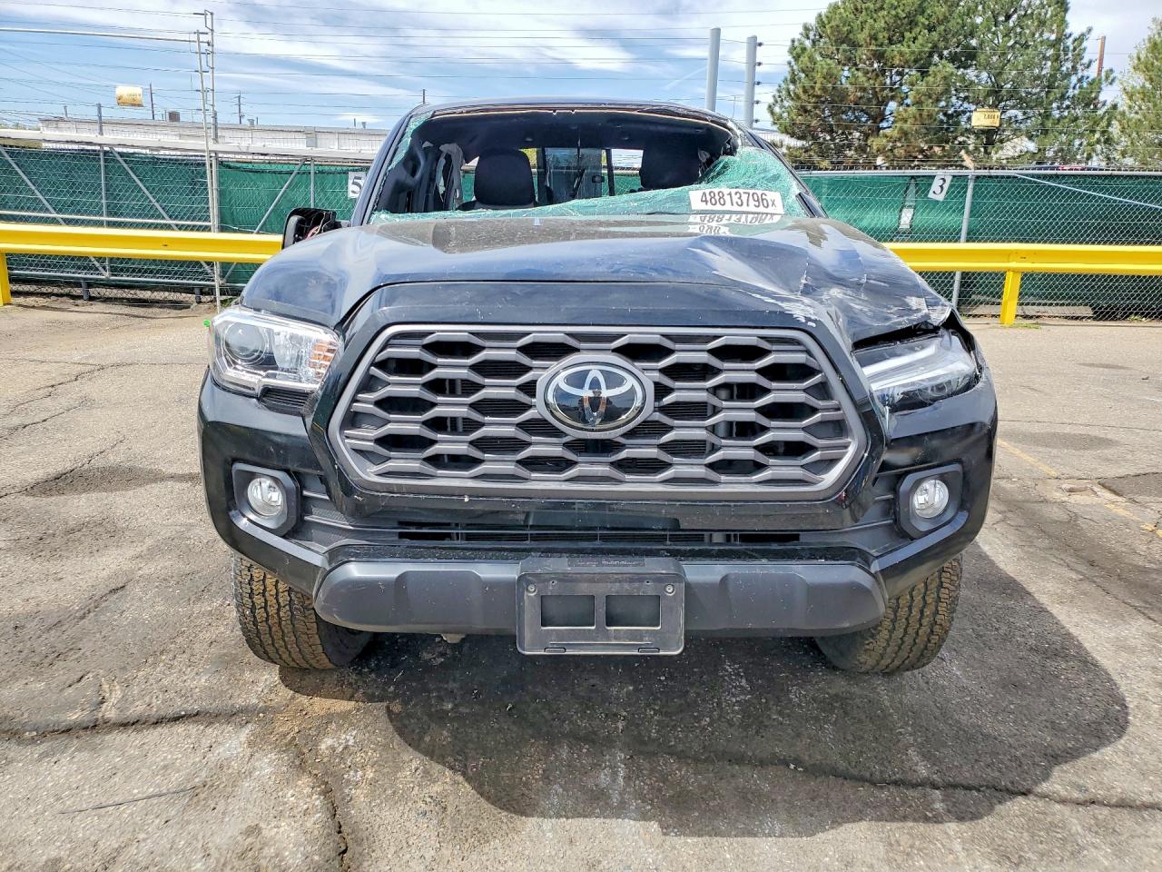 2022 TOYOTA TACOMA TRD OFF-ROAD photo 5