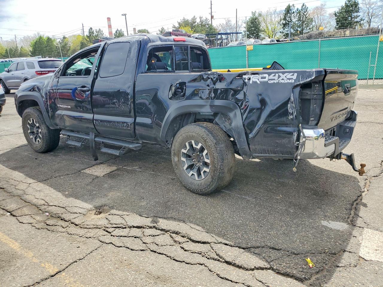 2022 TOYOTA TACOMA TRD OFF-ROAD photo 2