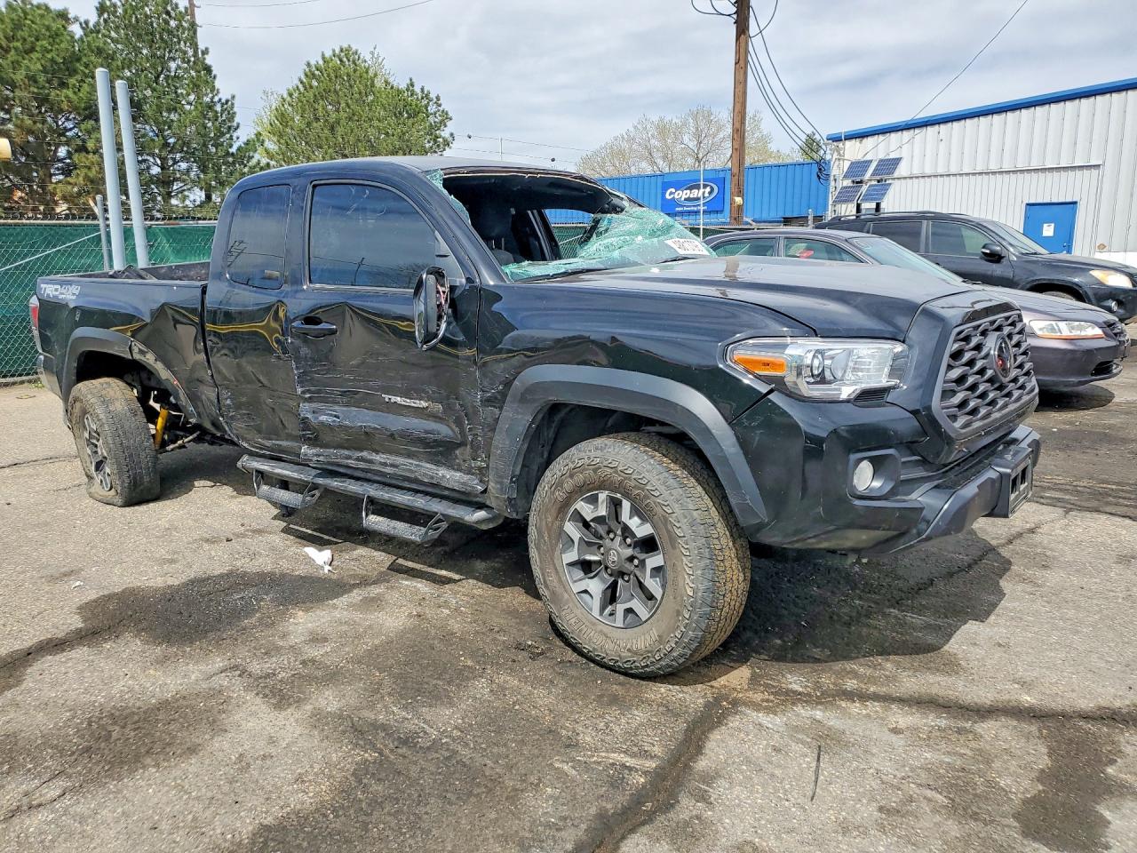 2022 TOYOTA TACOMA TRD OFF-ROAD photo 4