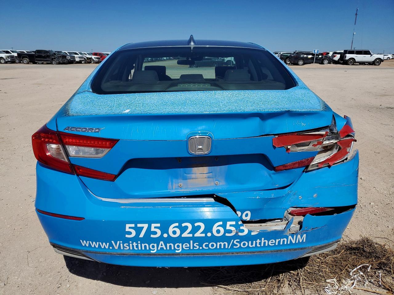 2018 HONDA ACCORD LX photo 16