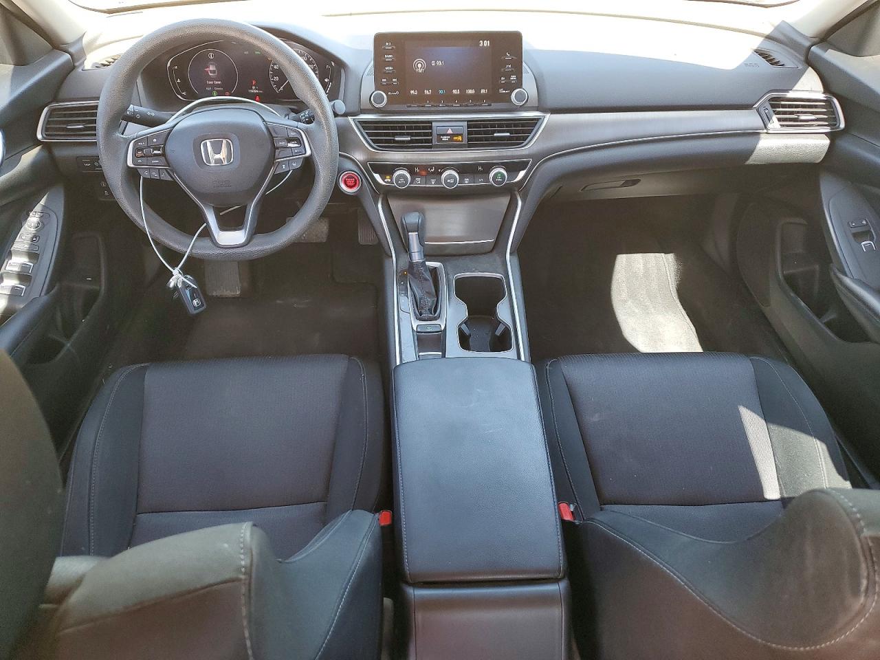 2018 HONDA ACCORD LX photo 22