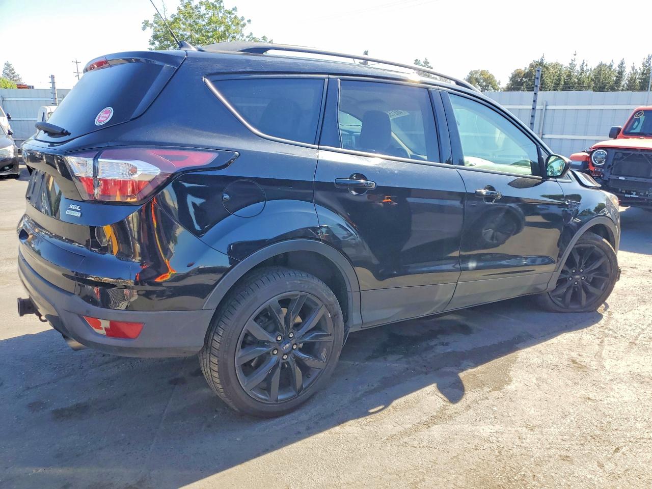 2018 FORD ESCAPE SEL photo 3