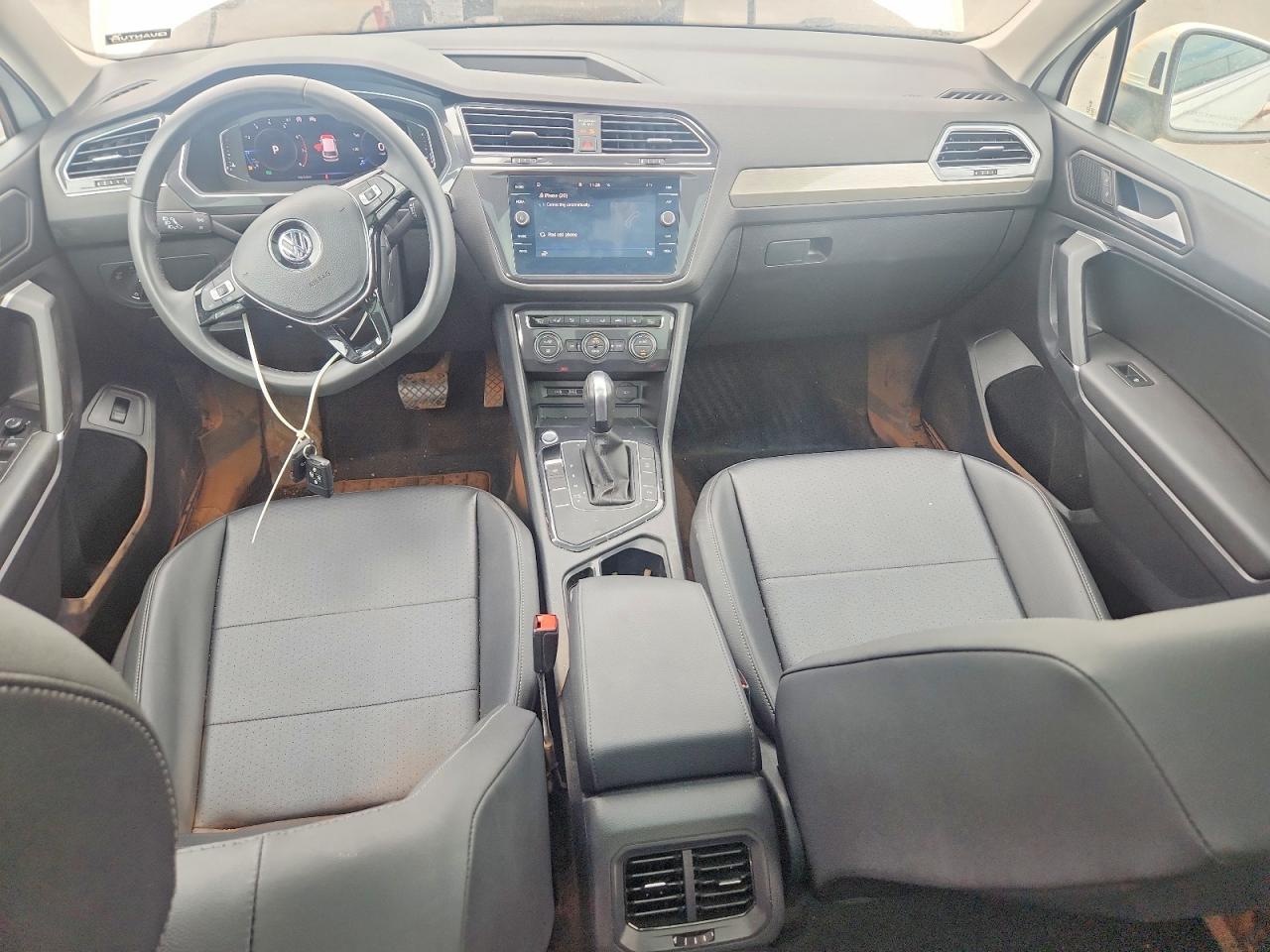 2020 VOLKSWAGEN TIGUAN SE photo 8