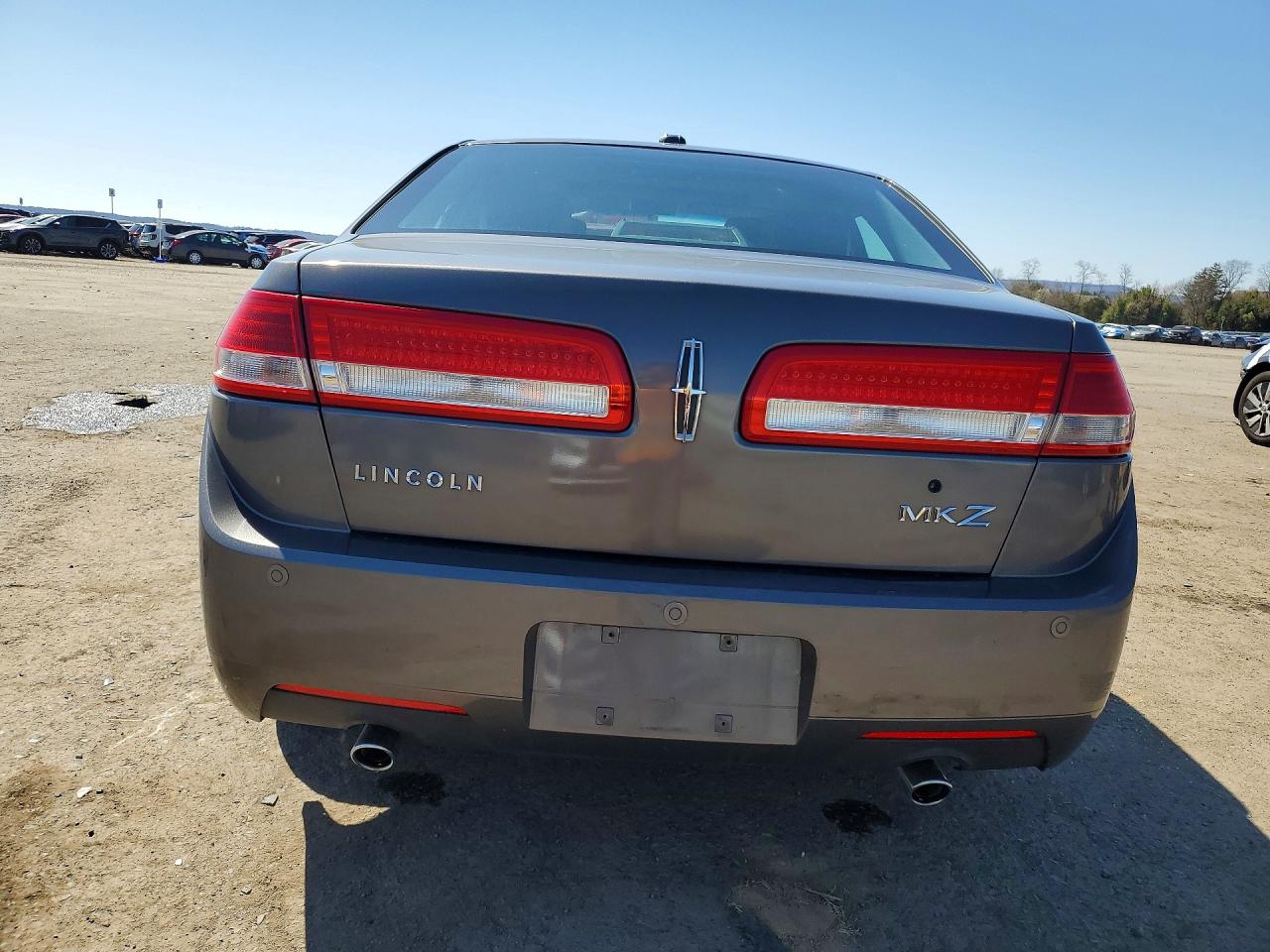 2011 LINCOLN MKZ photo 11
