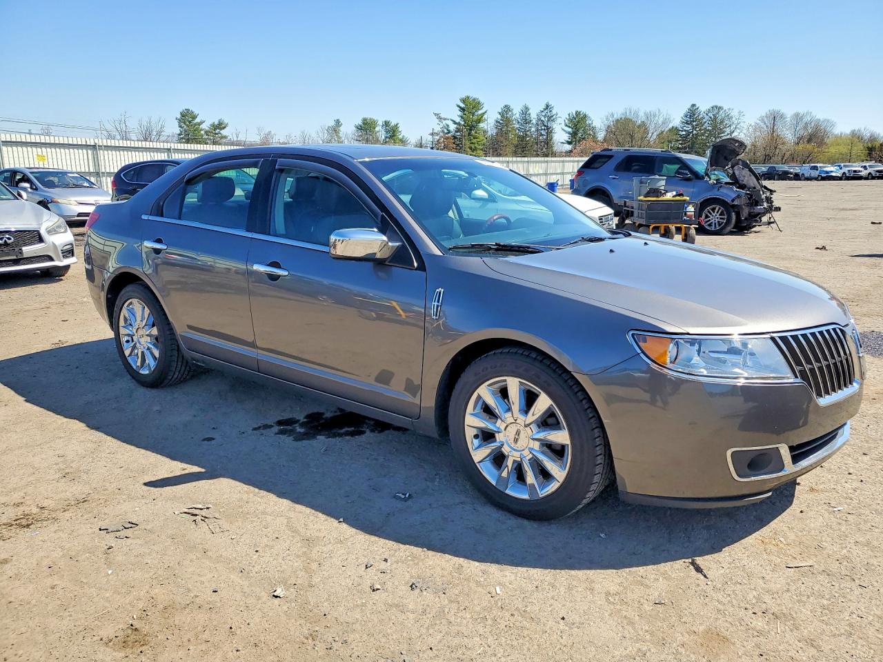 2011 LINCOLN MKZ photo 7
