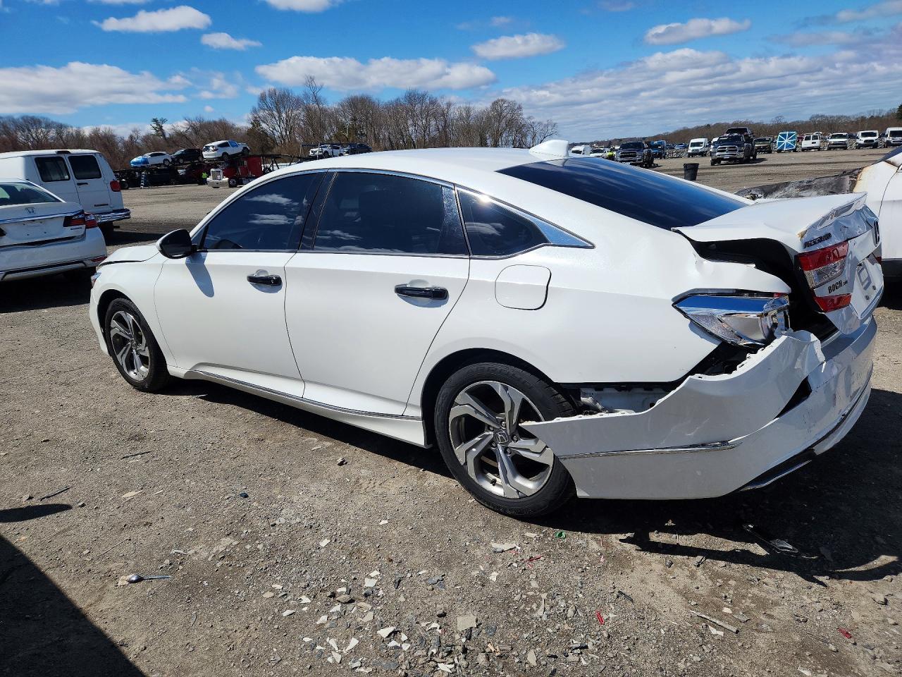 2018 HONDA ACCORD EX photo 4