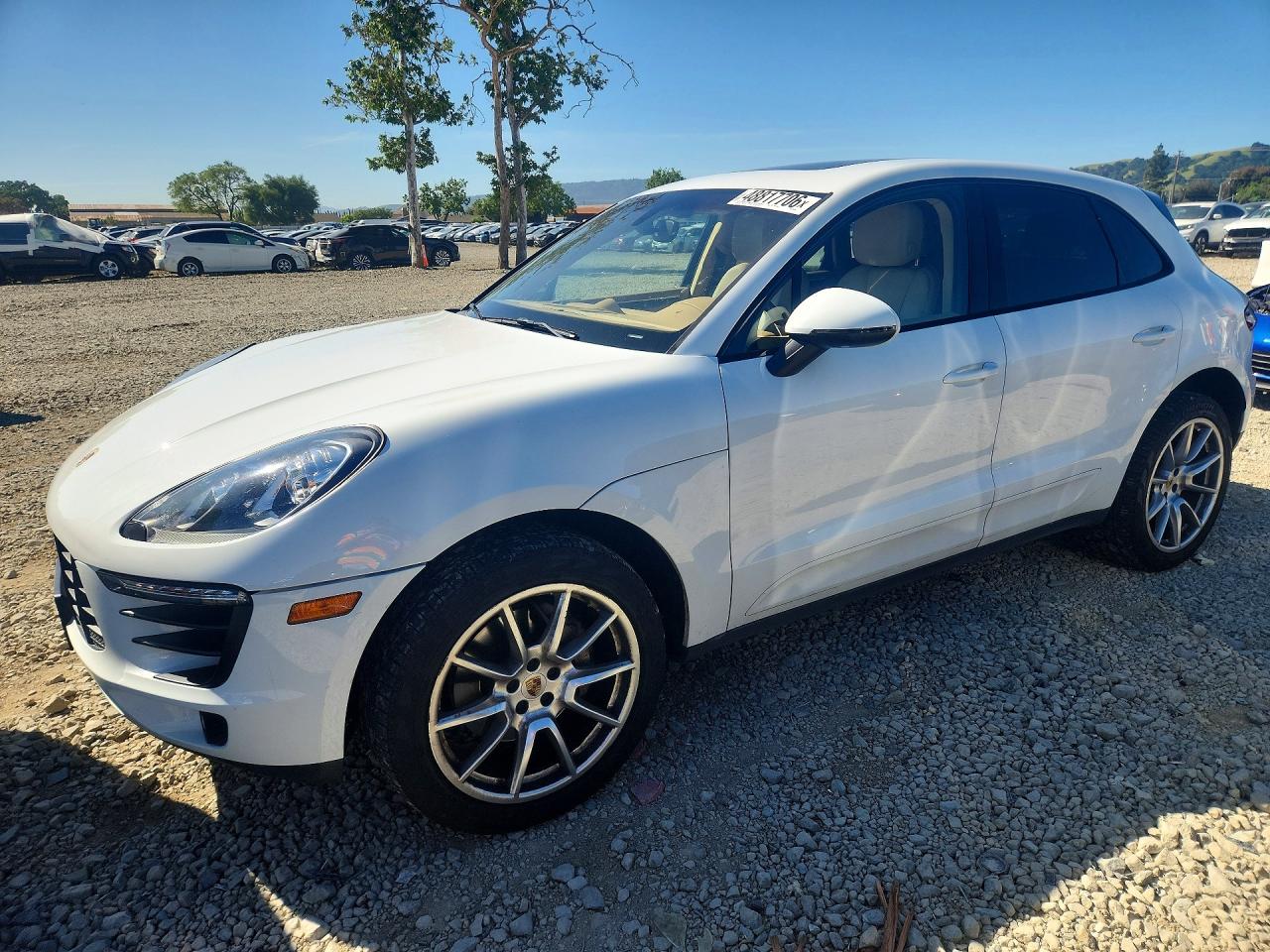 2016 PORSCHE MACAN