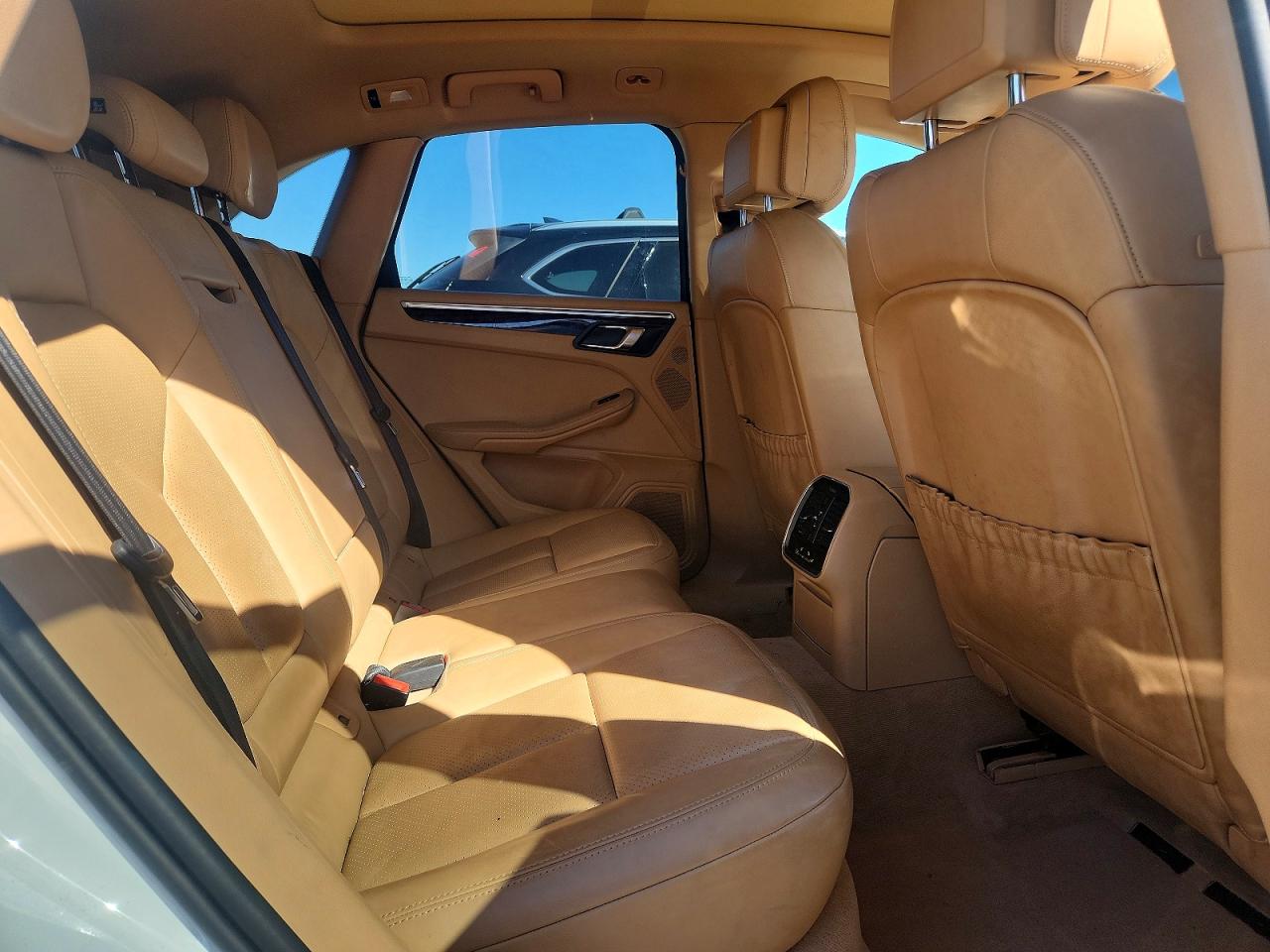 2016 PORSCHE MACAN S photo 11