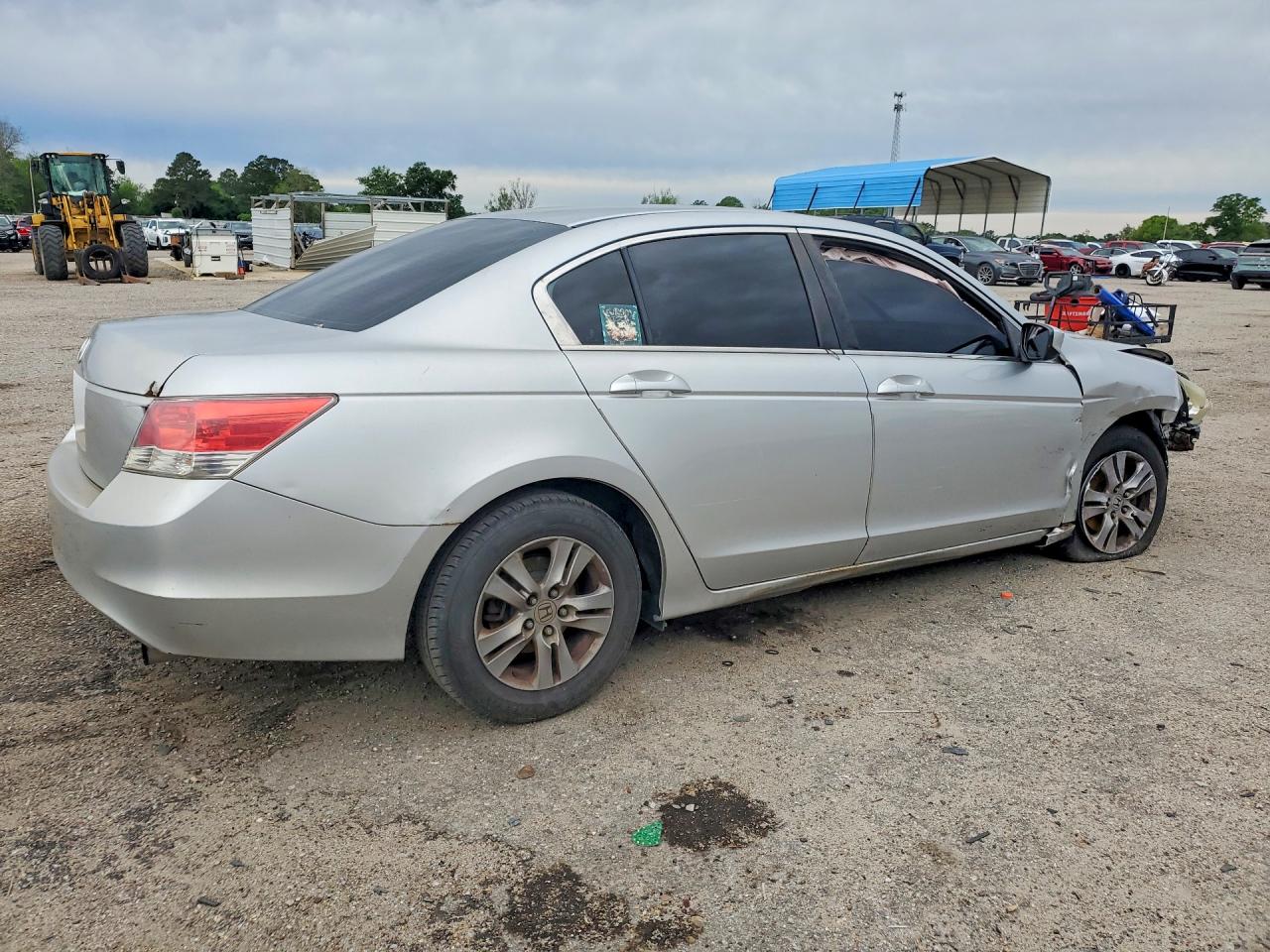 2010 HONDA ACCORD LX photo 3