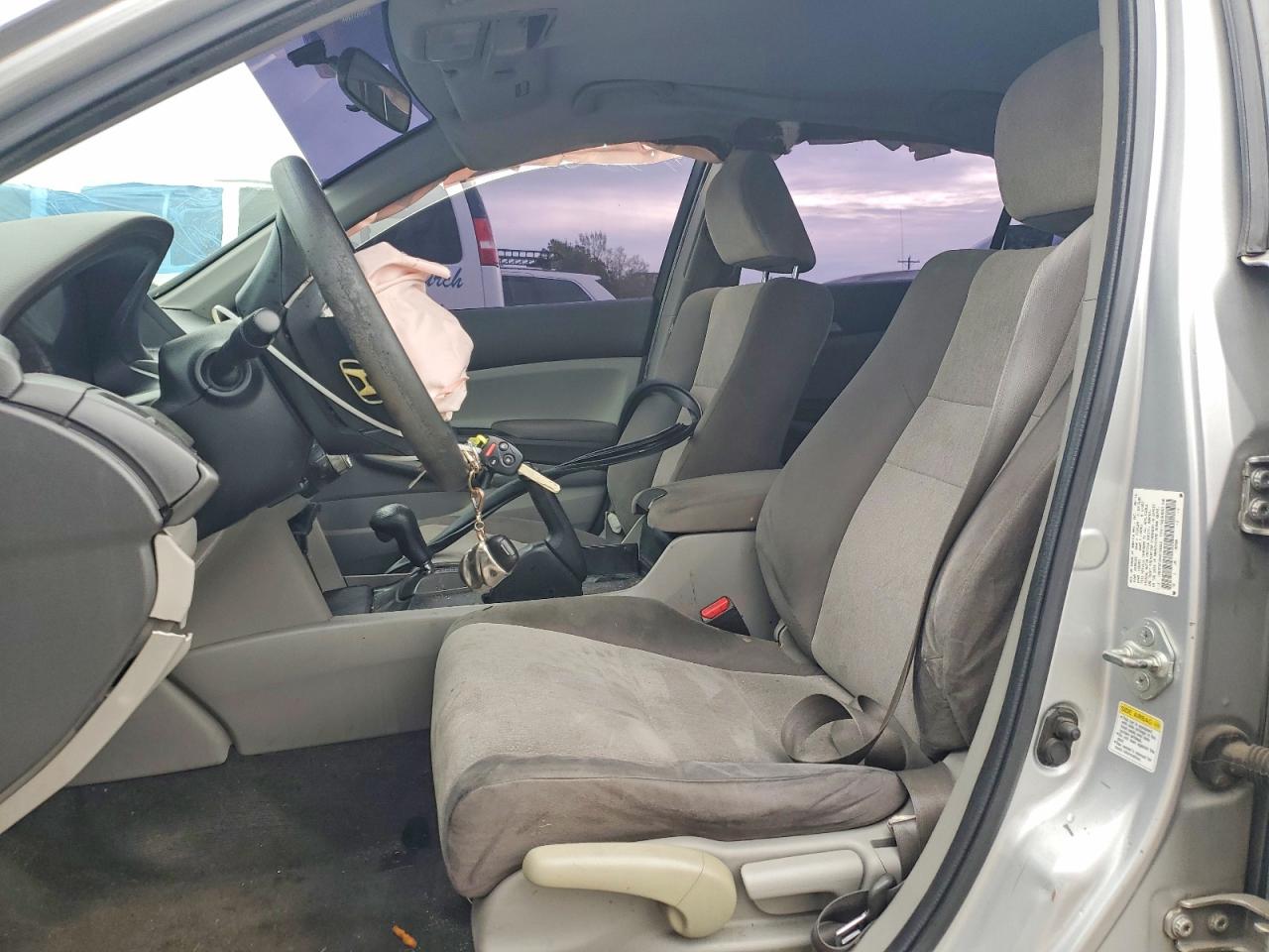 2010 HONDA ACCORD LX photo 7