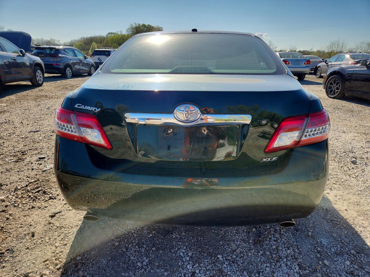 2011 TOYOTA CAMRY XLE V6 photo 6
