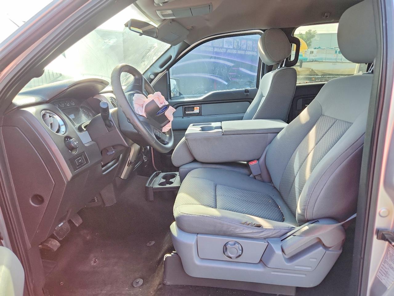 2014 FORD F150 photo 19