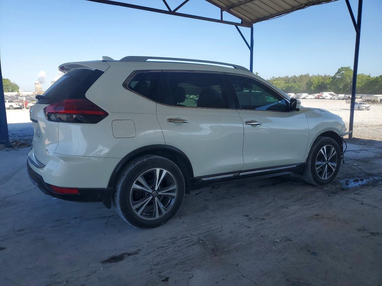 2017 NISSAN ROGUE SL photo 3