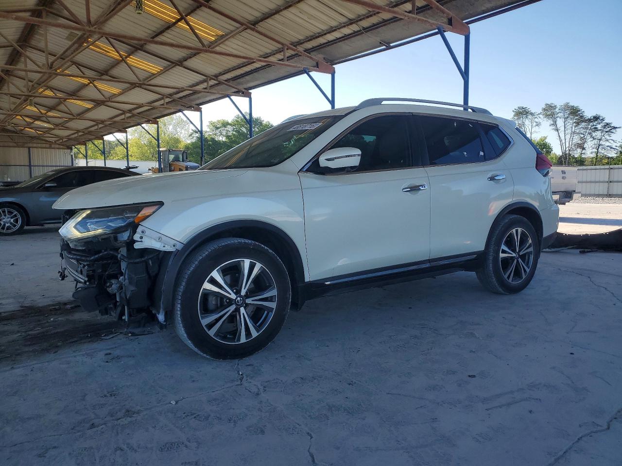 2017 NISSAN ROGUE