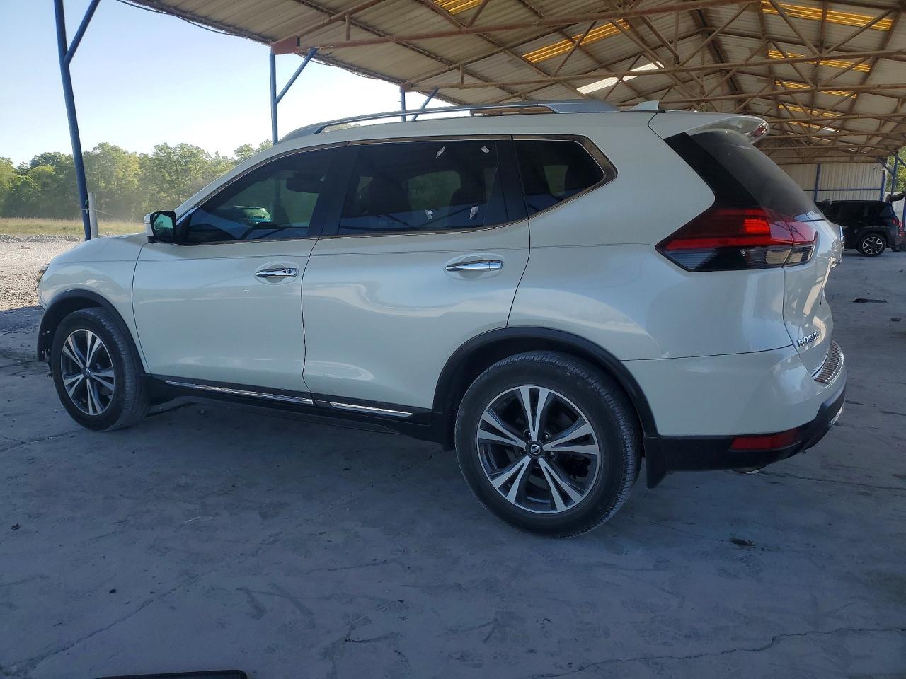 2017 NISSAN ROGUE SL photo 2