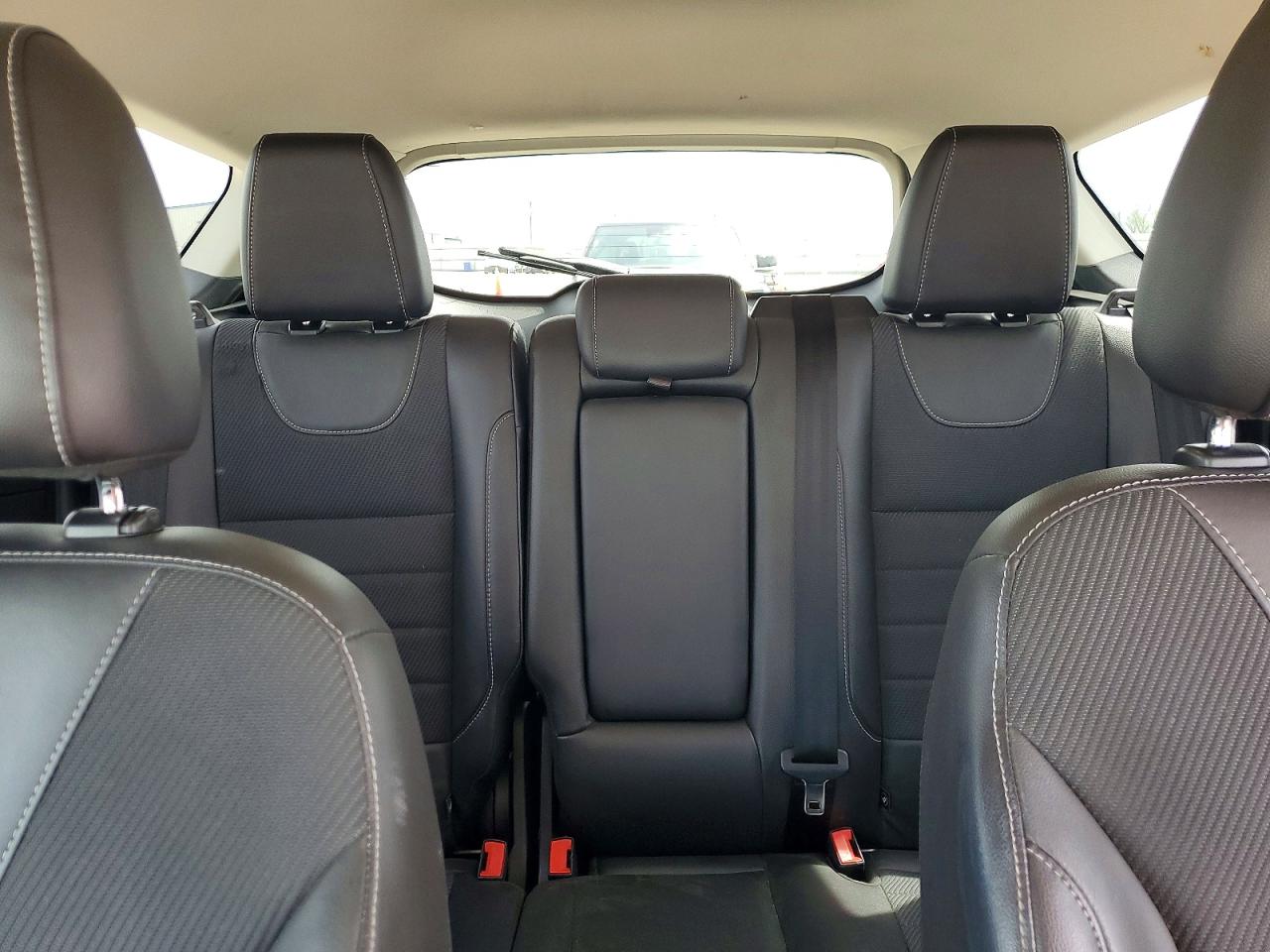 2016 FORD ESCAPE SE photo 28