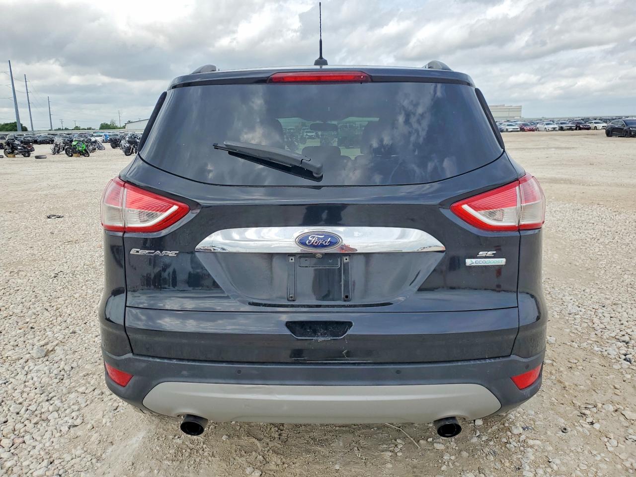 2016 FORD ESCAPE SE photo 16