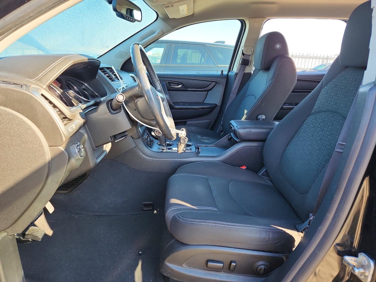 2015 GMC ACADIA SLE photo 13
