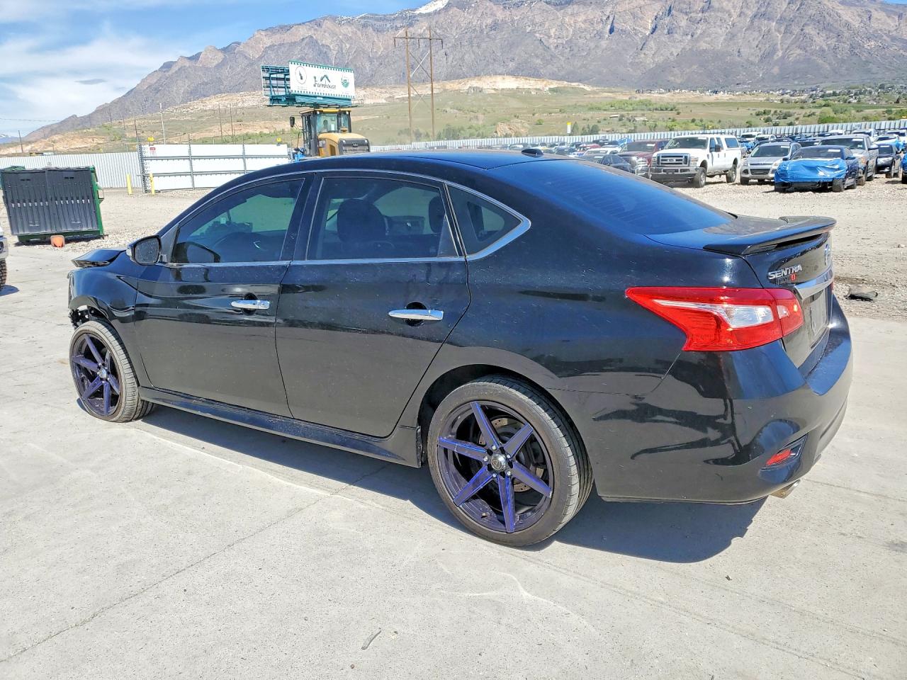 2017 NISSAN SENTRA SR TURBO photo 3