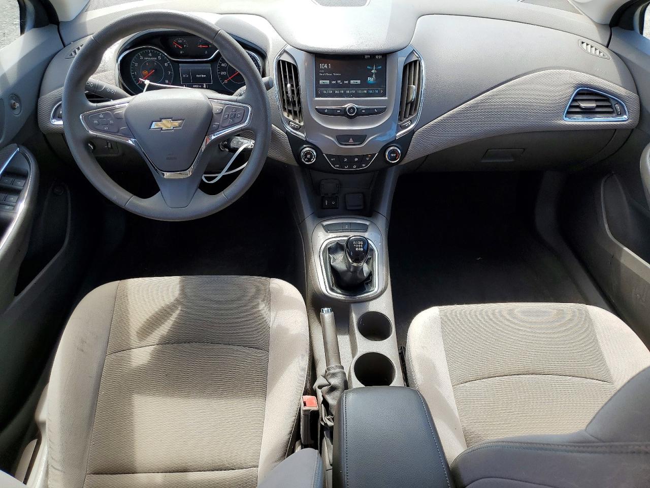 2017 CHEVROLET CRUZE LT photo 15