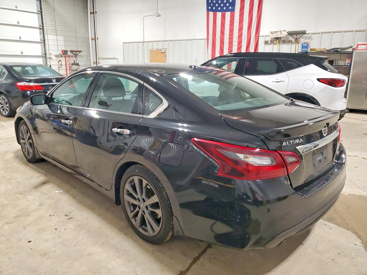 2018 NISSAN ALTIMA 2.5 SR photo 2