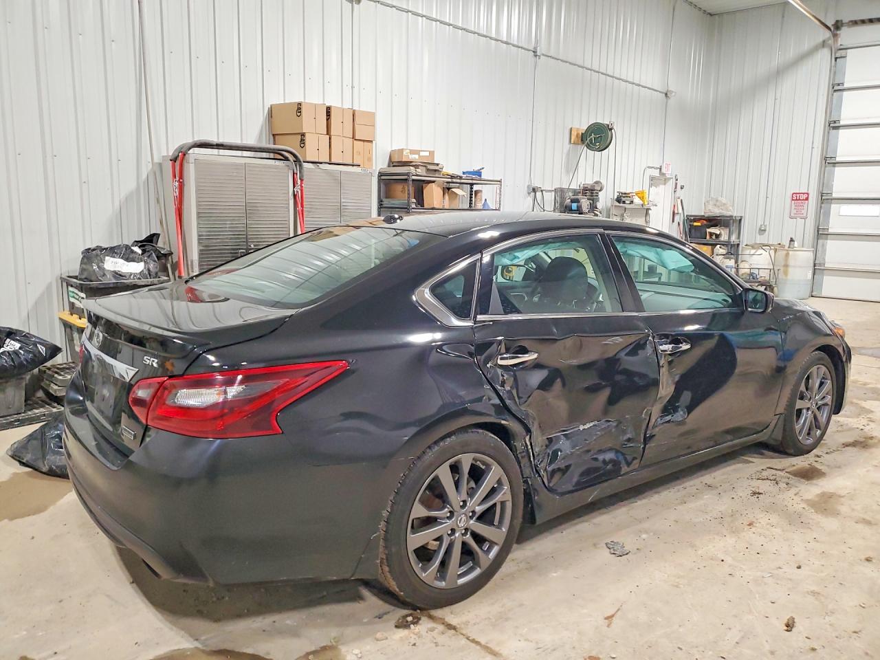 2018 NISSAN ALTIMA 2.5 SR photo 3