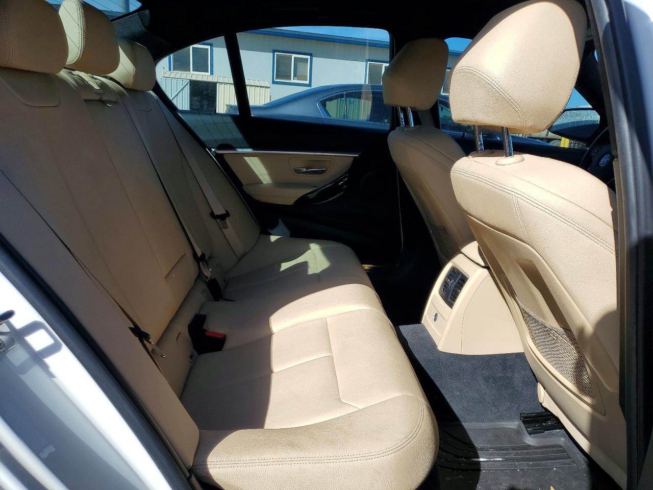 2017 BMW 330 I photo 10