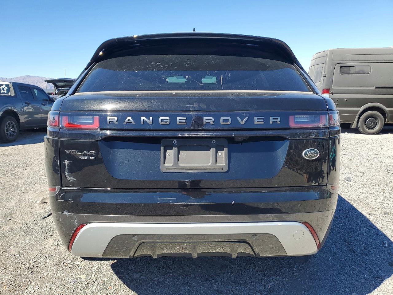 2019 LAND ROVER RANGE ROVER VELAR R-DYNAMIC SE photo 11