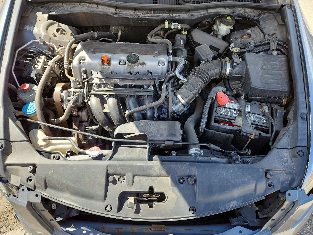 2010 HONDA ACCORD LX photo 21