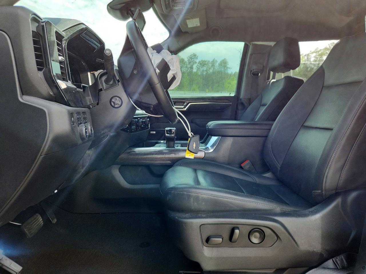 2023 CHEVROLET SILVERADO K1500 LTZ photo 7