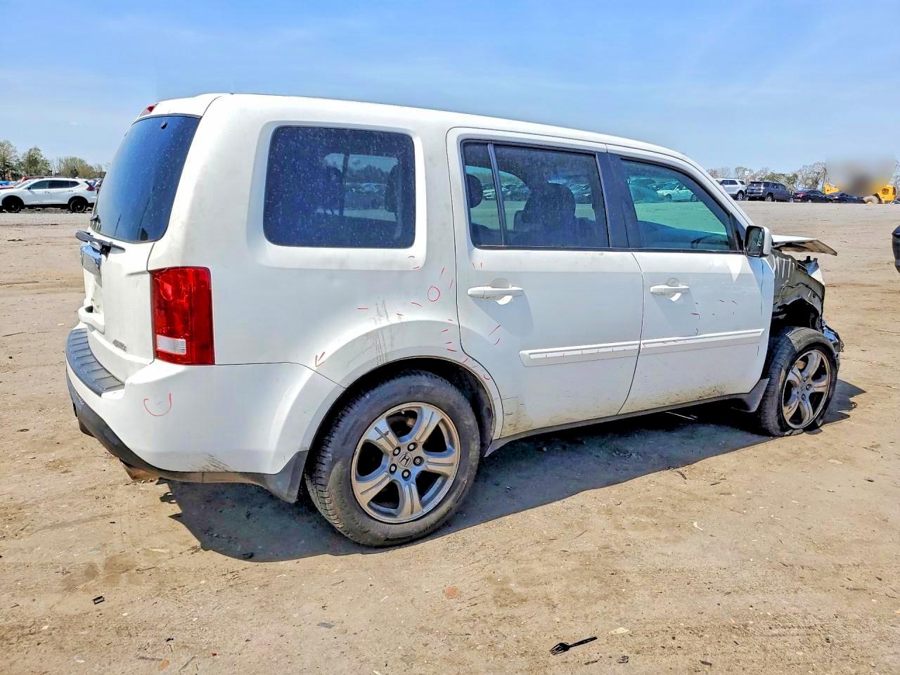 2015 HONDA PILOT EXL photo 7