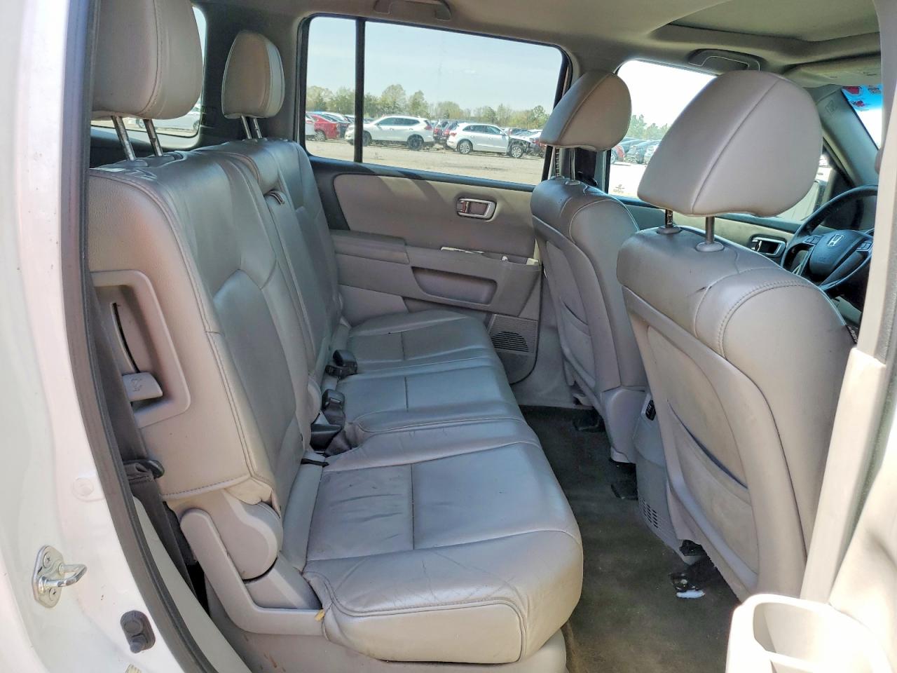 2015 HONDA PILOT EXL photo 31